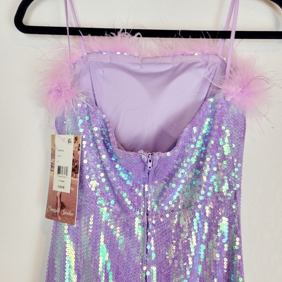 NWT Emerald Sundae Juniors Sequined Strapless Feather-Trim Gown in Lilac - Picture 11 of 12